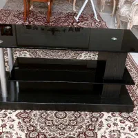 میز تلویزیون در حد نو