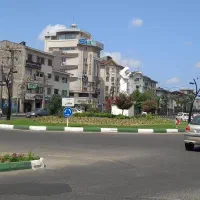 فروشنده نیمه وقت خیابان معلم