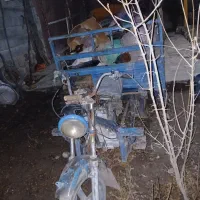 سه چرخ|موتورسیکلت|آشخانه, |دیوار