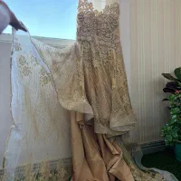 تعدادی لباس مجلسی نو