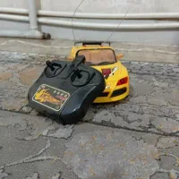 همه سالم هستن|اسباببازی|خاوران, |دیوار