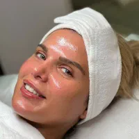 تکنیک پوست شیشه ای در کاشمر (GLASS SKIN)