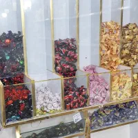 قفسه شکلات فروش بعلت تغییر شغل