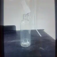 بطری ۱۰۰سی سی دهانه ۱۸ به همراه افشانه ۱۱ گرم
