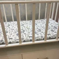 تخت کودک گهواره شو|تخت و صندلی بچه|رشت, گلسار|دیوار