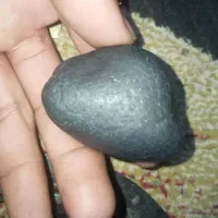 پنج قطعه سنگ مشکوک ب شهاب سنگ