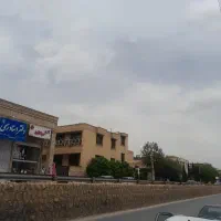 زمین-380-متری-عرض-13-درب-ساختمان-سبحان