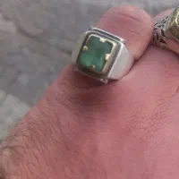 انگشتر زمرد