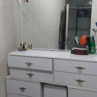 فروش میز آرایشی  وکمد بچه