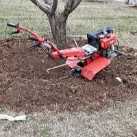 ارئه خدمات شخم زنی خانه باغها ودوردرختان میوه