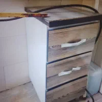 کابینت و قاب پرده