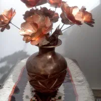 گلدان مس با ۱۰ عدد شاخه گل|صنایع دستی و سایر لوازم تزئینی|جیرفت, |دیوار