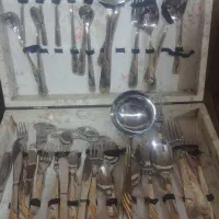 سرویس قاشق وچنگال وچاقو طلایی