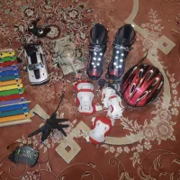 تعدادی وسائل اسباب بازی وورزشی کارکرده