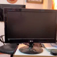 مانیتور LG در حد نو 22 19اینچ