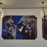 پوستر دیواری مش و استیکر