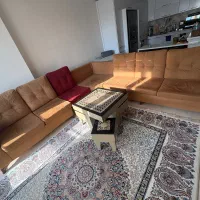 مبل اِل ۹ نفره به همراه میز