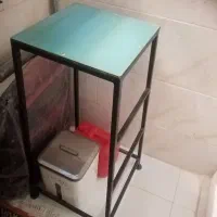 چهار پایه فلزی