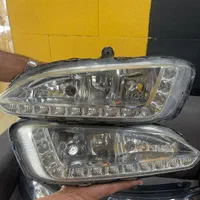 چراغ جلو سانتافه قدیم۲۰۰۸و۲۰۰۹ مه شکن سانتافه ۲۰۱۷|قطعات یدکی و لوازم جانبی|مشهد, زیبا شهر|دیوار
