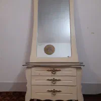 ایینه و شمعدون