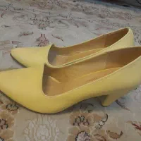 کفش پاشنه دار
