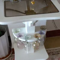 میز ام دی اف کنار سالنی