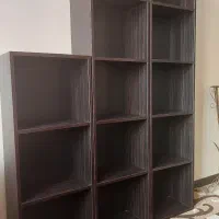 قفسه کتابخانه یا دکوری