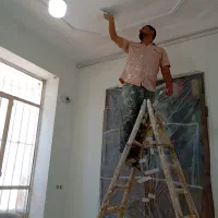 نقاش ساختمان رنگ امیزی  کناف وبتونه رنگ  کناف
