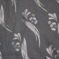 تعدادی چادر گلدار و مشگی|لباس|خمینیشهر, |دیوار