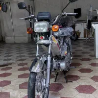 دو موتور پیشرو ۷۰