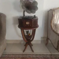 گرامافون کاملا سالم ودر حد نو