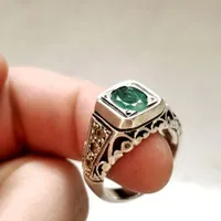 انگشتر زمرد رکاب نقره|جواهرات|تهران, حکیمیه|دیوار