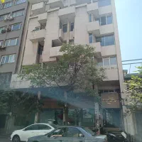 اجاره ملک  اداری دو ملک اداری در خیابان کریم خان|اجارهٔ دفتر کار، اتاق اداری، مطب|تهران, میدان ولیعصر|دیوار