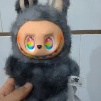 یک عدد عروسک لبوبو سکرت کمیاب