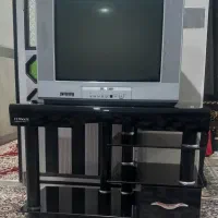 تلویزیون 21 سامسونگ و میز TV