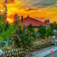 چشم-انداز-کل-شهر-تا-ابد-سالن-وسیع-ونورگیر