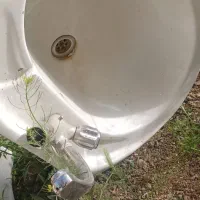 روشویی سالم همراه شیر