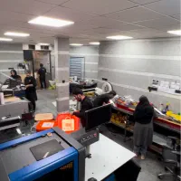 استخدام تابلو ساز حروف ساز کامپوزیت کار|استخدام صنعتی، فنی، مهندسی|تهران, سبلان (لشگر)|دیوار