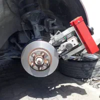 اولین مرکز تخصصی تراش دیسک روی خودرو(علی هیبتی)