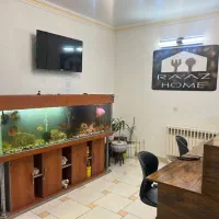 آکواریوم به همراه ماهی و تجهیزات