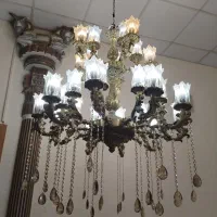 لوستر دوطبقه نوی نو می باشد نصف قیمت بازار