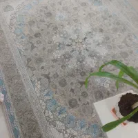 فرش ۹متری گل برجسته درحد نو مناسب جهیزیه