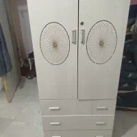 یک عدد کمد تمیز