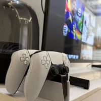 Ps5 Slim دیسک خور اروپا با دسته اضافه و پایه شارژر|کنسول، بازی ویدئویی و آنلاین|تهران, مجیدآباد|دیوار