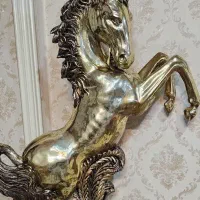 مجسمه پلی استر اسب