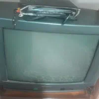 دیجیتال در حد نو با میز تلویزیون  قیمت 1500