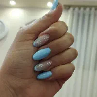 کاشت ناخن فقط300