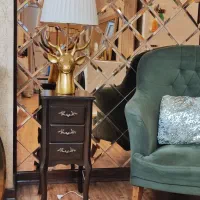 آباژور و میز