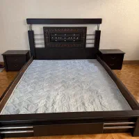 تخت ومیزآرایش وتشک طبی