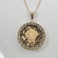 مدال ورساچه کلاسیک طلاا